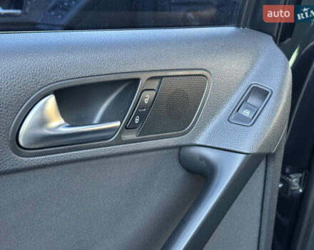 Черный Фольксваген Тигуан, объемом двигателя 2 л и пробегом 100 тыс. км за 14200 $, фото 33 на Automoto.ua