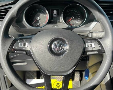 Чорний Фольксваген Тігуан, об'ємом двигуна 2 л та пробігом 42 тис. км за 17000 $, фото 10 на Automoto.ua