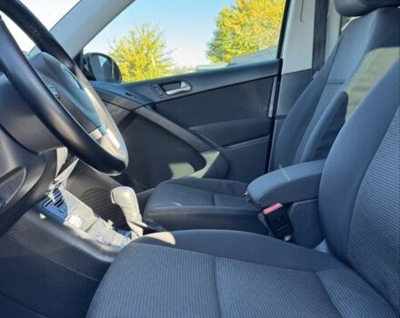 Черный Фольксваген Тигуан, объемом двигателя 2 л и пробегом 183 тыс. км за 14000 $, фото 11 на Automoto.ua