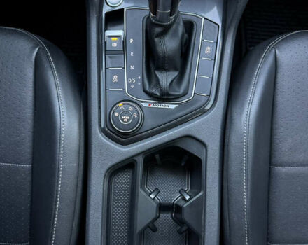 Черный Фольксваген Тигуан, объемом двигателя 1.98 л и пробегом 81 тыс. км за 21500 $, фото 26 на Automoto.ua