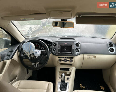 Черный Фольксваген Тигуан, объемом двигателя 1.98 л и пробегом 198 тыс. км за 8800 $, фото 11 на Automoto.ua