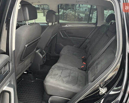 Черный Фольксваген Тигуан, объемом двигателя 1.97 л и пробегом 250 тыс. км за 23500 $, фото 14 на Automoto.ua