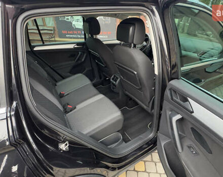 Чорний Фольксваген Тігуан, об'ємом двигуна 1.98 л та пробігом 258 тис. км за 23300 $, фото 27 на Automoto.ua