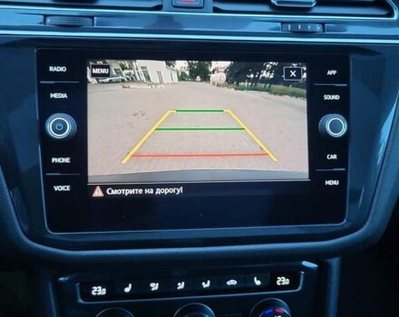 Чорний Фольксваген Тігуан, об'ємом двигуна 2 л та пробігом 101 тис. км за 21000 $, фото 20 на Automoto.ua