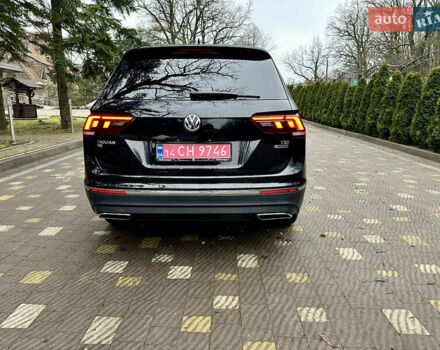 Чорний Фольксваген Тігуан, об'ємом двигуна 2 л та пробігом 186 тис. км за 17300 $, фото 12 на Automoto.ua