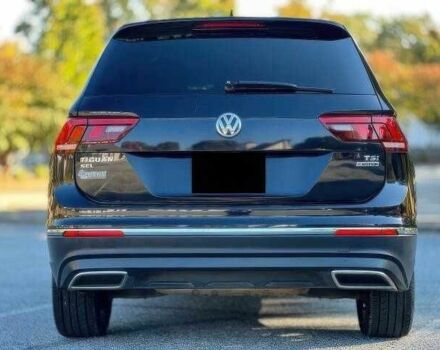 Черный Фольксваген Тигуан, объемом двигателя 2 л и пробегом 89 тыс. км за 11000 $, фото 5 на Automoto.ua