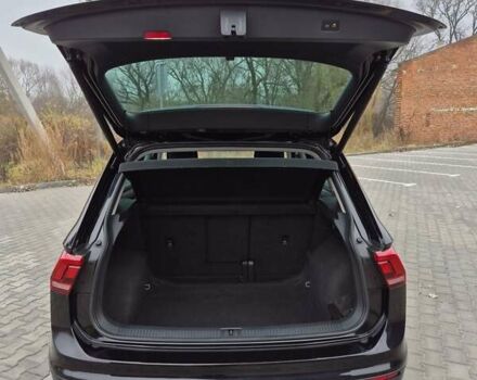 Черный Фольксваген Тигуан, объемом двигателя 1.98 л и пробегом 198 тыс. км за 21950 $, фото 39 на Automoto.ua