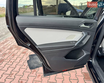 Черный Фольксваген Тигуан, объемом двигателя 1.98 л и пробегом 104 тыс. км за 19990 $, фото 31 на Automoto.ua