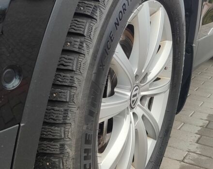 Чорний Фольксваген Тігуан, об'ємом двигуна 2 л та пробігом 260 тис. км за 24950 $, фото 21 на Automoto.ua