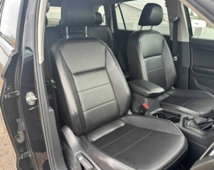 Чорний Фольксваген Тігуан, об'ємом двигуна 2 л та пробігом 71 тис. км за 7000 $, фото 15 на Automoto.ua