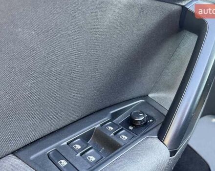 Черный Фольксваген Тигуан, объемом двигателя 1.97 л и пробегом 258 тыс. км за 18700 $, фото 10 на Automoto.ua