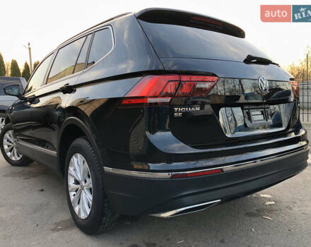 Черный Фольксваген Тигуан, объемом двигателя 2 л и пробегом 188 тыс. км за 12890 $, фото 35 на Automoto.ua