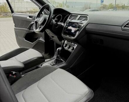 Черный Фольксваген Тигуан, объемом двигателя 1.98 л и пробегом 149 тыс. км за 29900 $, фото 5 на Automoto.ua