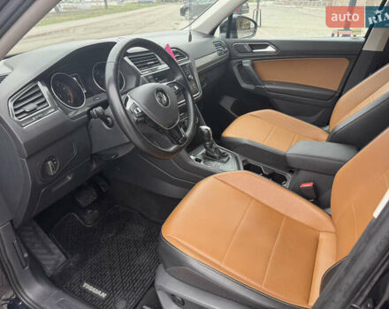 Чорний Фольксваген Тігуан, об'ємом двигуна 1.98 л та пробігом 105 тис. км за 20500 $, фото 13 на Automoto.ua