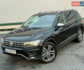 Черный Фольксваген Тигуан, объемом двигателя 1.97 л и пробегом 204 тыс. км за 26990 $, фото 2 на Automoto.ua