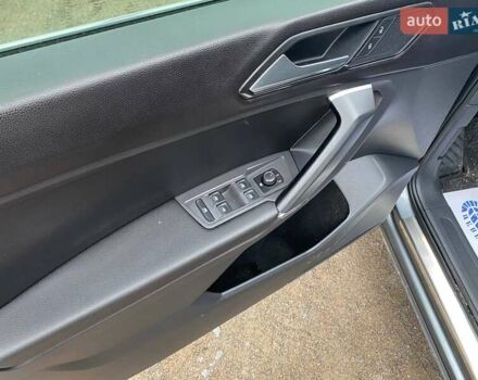 Черный Фольксваген Тигуан, объемом двигателя 2.49 л и пробегом 224 тыс. км за 18500 $, фото 9 на Automoto.ua