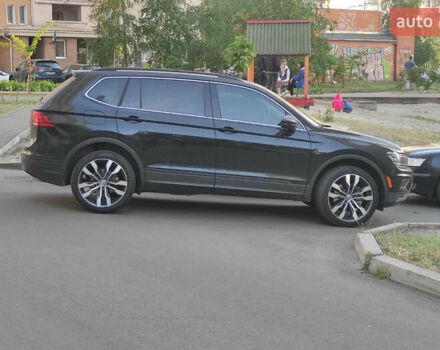 Чорний Фольксваген Тігуан, об'ємом двигуна 1.98 л та пробігом 78 тис. км за 23500 $, фото 10 на Automoto.ua