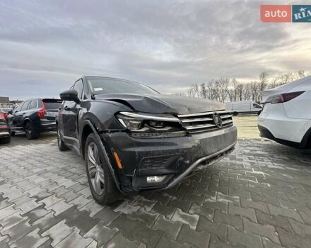 Черный Фольксваген Тигуан, объемом двигателя 2 л и пробегом 94 тыс. км за 17260 $, фото 10 на Automoto.ua