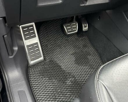 Черный Фольксваген Тигуан, объемом двигателя 2 л и пробегом 92 тыс. км за 21900 $, фото 18 на Automoto.ua