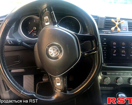 Черный Фольксваген Тигуан, объемом двигателя 2 л и пробегом 258 тыс. км за 21000 $, фото 4 на Automoto.ua