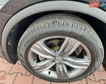 Черный Фольксваген Тигуан, объемом двигателя 1.98 л и пробегом 104 тыс. км за 19990 $, фото 14 на Automoto.ua