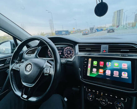 Черный Фольксваген Тигуан, объемом двигателя 1.97 л и пробегом 228 тыс. км за 26000 $, фото 7 на Automoto.ua