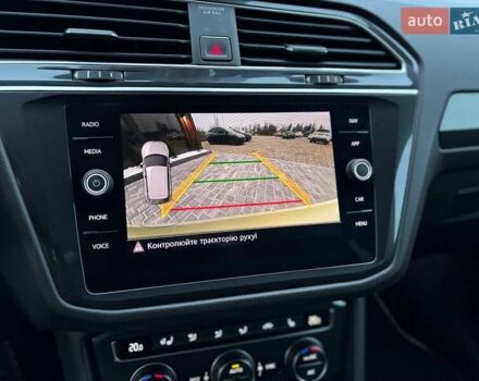 Чорний Фольксваген Тігуан, об'ємом двигуна 1.98 л та пробігом 235 тис. км за 21799 $, фото 35 на Automoto.ua