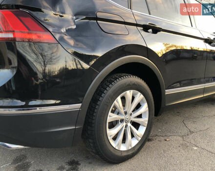 Черный Фольксваген Тигуан, объемом двигателя 2 л и пробегом 188 тыс. км за 12890 $, фото 23 на Automoto.ua