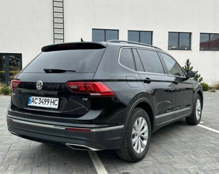 Чорний Фольксваген Тігуан, об'ємом двигуна 2 л та пробігом 271 тис. км за 16499 $, фото 10 на Automoto.ua