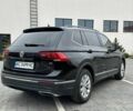 Чорний Фольксваген Тігуан, об'ємом двигуна 2 л та пробігом 271 тис. км за 16499 $, фото 10 на Automoto.ua