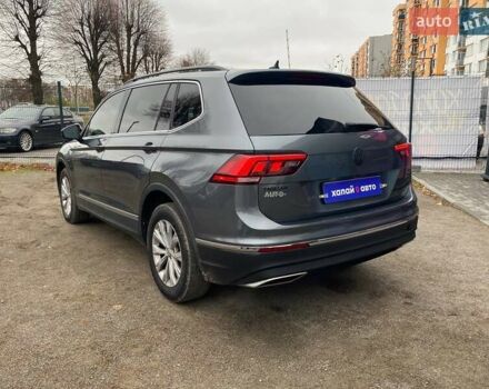 Черный Фольксваген Тигуан, объемом двигателя 2.49 л и пробегом 224 тыс. км за 18500 $, фото 7 на Automoto.ua