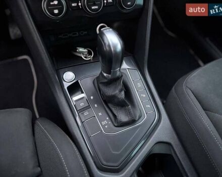 Чорний Фольксваген Тігуан, об'ємом двигуна 1.98 л та пробігом 235 тис. км за 21799 $, фото 16 на Automoto.ua