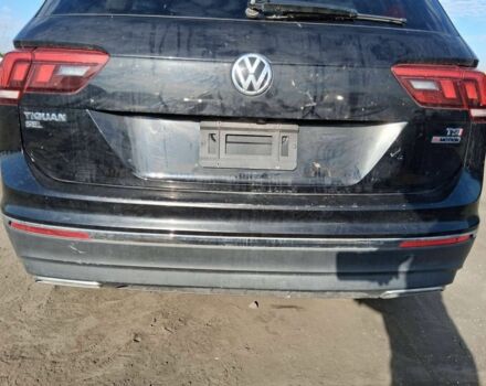 Черный Фольксваген Тигуан, объемом двигателя 2 л и пробегом 129 тыс. км за 13900 $, фото 6 на Automoto.ua