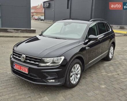 Черный Фольксваген Тигуан, объемом двигателя 1.98 л и пробегом 198 тыс. км за 21950 $, фото 3 на Automoto.ua