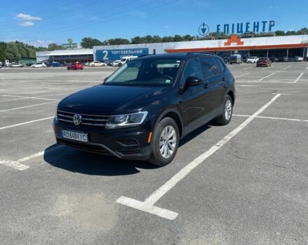 Чорний Фольксваген Тігуан, об'ємом двигуна 2 л та пробігом 138 тис. км за 17300 $, фото 2 на Automoto.ua