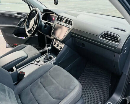 Черный Фольксваген Тигуан, объемом двигателя 1.97 л и пробегом 228 тыс. км за 26000 $, фото 11 на Automoto.ua