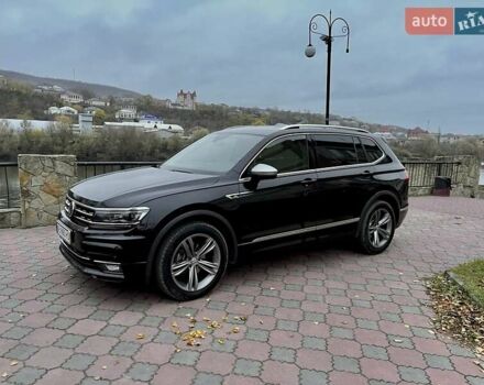 Черный Фольксваген Тигуан, объемом двигателя 1.98 л и пробегом 149 тыс. км за 29900 $, фото 2 на Automoto.ua