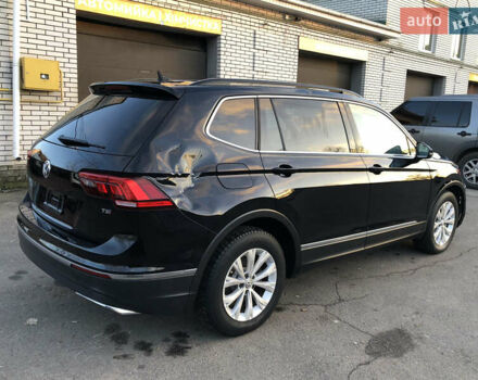 Черный Фольксваген Тигуан, объемом двигателя 2 л и пробегом 188 тыс. км за 12890 $, фото 29 на Automoto.ua