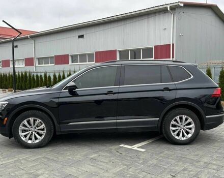 Чорний Фольксваген Тігуан, об'ємом двигуна 2 л та пробігом 271 тис. км за 16499 $, фото 11 на Automoto.ua