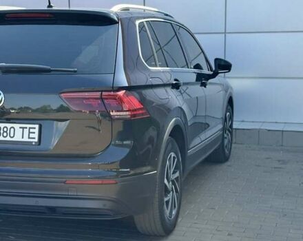 Черный Фольксваген Тигуан, объемом двигателя 1.98 л и пробегом 220 тыс. км за 22000 $, фото 4 на Automoto.ua