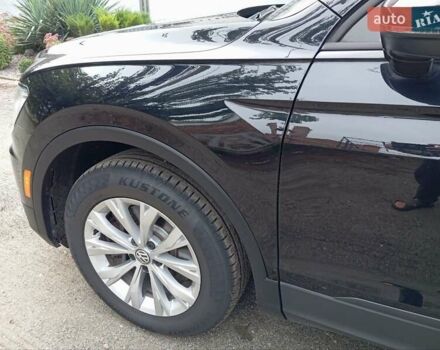 Черный Фольксваген Тигуан, объемом двигателя 2 л и пробегом 149 тыс. км за 16800 $, фото 5 на Automoto.ua