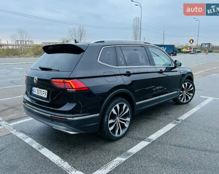 Черный Фольксваген Тигуан, объемом двигателя 1.97 л и пробегом 228 тыс. км за 26000 $, фото 3 на Automoto.ua