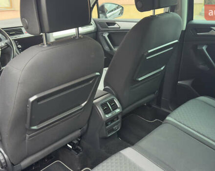 Чорний Фольксваген Тігуан, об'ємом двигуна 1.98 л та пробігом 258 тис. км за 23300 $, фото 56 на Automoto.ua