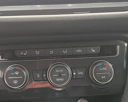 Чорний Фольксваген Тігуан, об'ємом двигуна 2 л та пробігом 260 тис. км за 24950 $, фото 12 на Automoto.ua