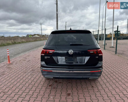 Черный Фольксваген Тигуан, объемом двигателя 1.98 л и пробегом 104 тыс. км за 19990 $, фото 7 на Automoto.ua