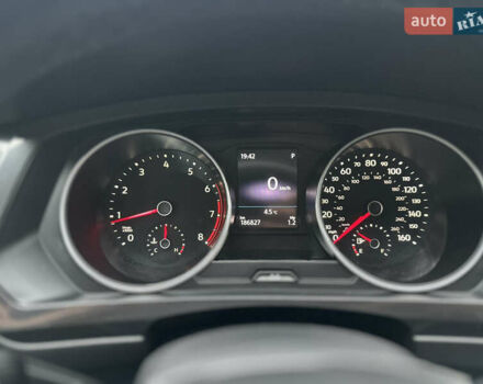 Чорний Фольксваген Тігуан, об'ємом двигуна 2 л та пробігом 186 тис. км за 17300 $, фото 28 на Automoto.ua