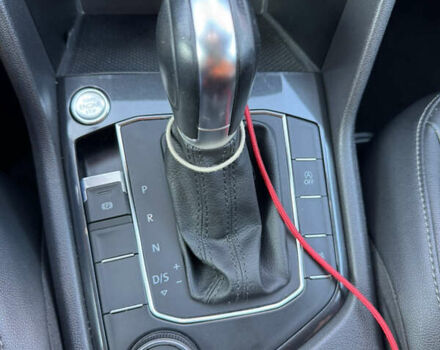 Черный Фольксваген Тигуан, объемом двигателя 2 л и пробегом 92 тыс. км за 21900 $, фото 20 на Automoto.ua