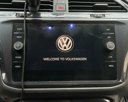 Чорний Фольксваген Тігуан, об'ємом двигуна 1.98 л та пробігом 105 тис. км за 20500 $, фото 28 на Automoto.ua