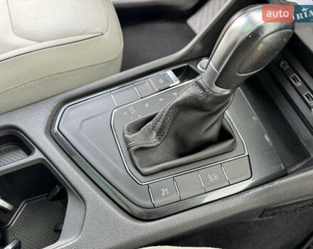 Черный Фольксваген Тигуан, объемом двигателя 1.98 л и пробегом 104 тыс. км за 19990 $, фото 44 на Automoto.ua