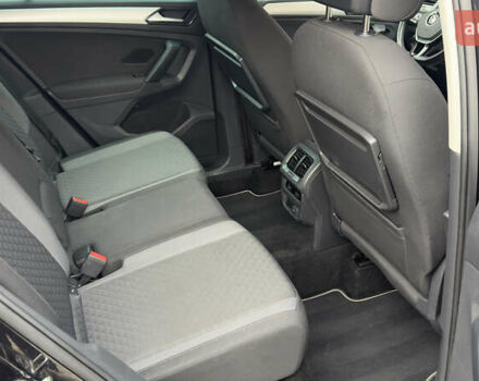 Чорний Фольксваген Тігуан, об'ємом двигуна 1.98 л та пробігом 258 тис. км за 23300 $, фото 28 на Automoto.ua